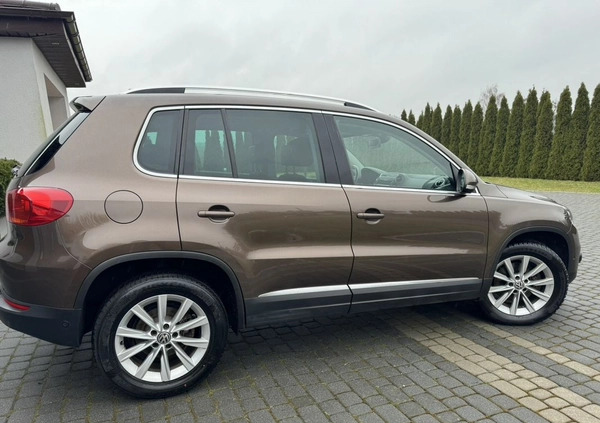 Volkswagen Tiguan cena 46900 przebieg: 229112, rok produkcji 2011 z Drobin małe 379